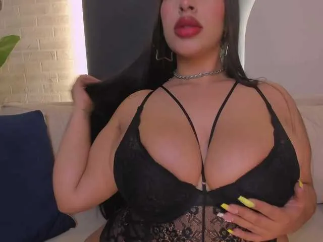Live sex webcam photo for LeahLombardi #290804674