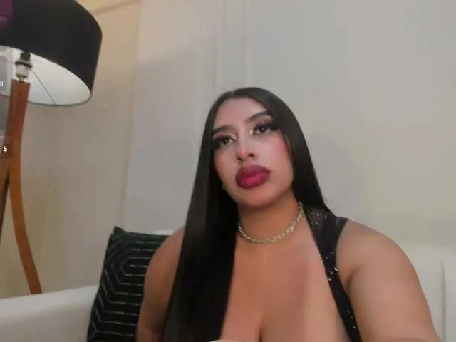 Live sex webcam photo for LeahLombardi #290924583