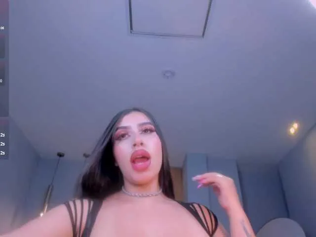 Live sex webcam photo for LeahLombardi #291049701