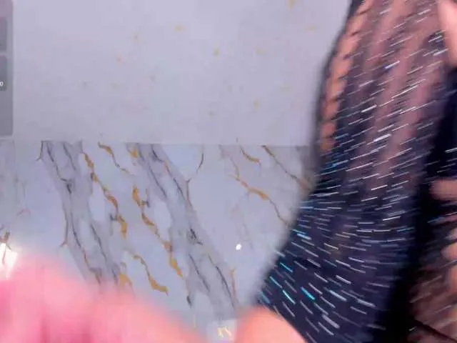 Live sex webcam photo for LeahLombardi #291259096
