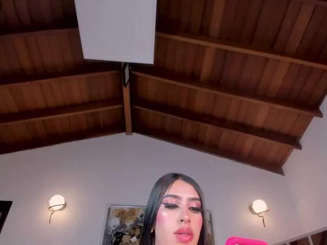 Live sex webcam photo for LeahLombardi #291764640