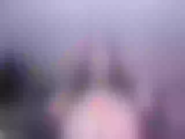 Live sex webcam photo for LeahLombardi #292141456