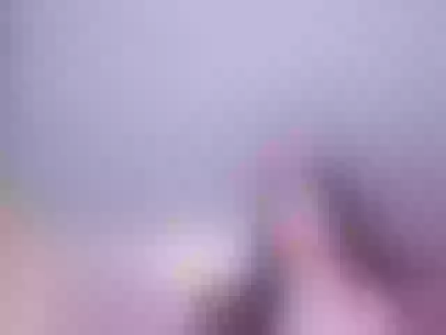 Live sex webcam photo for LeahLombardi #292259940