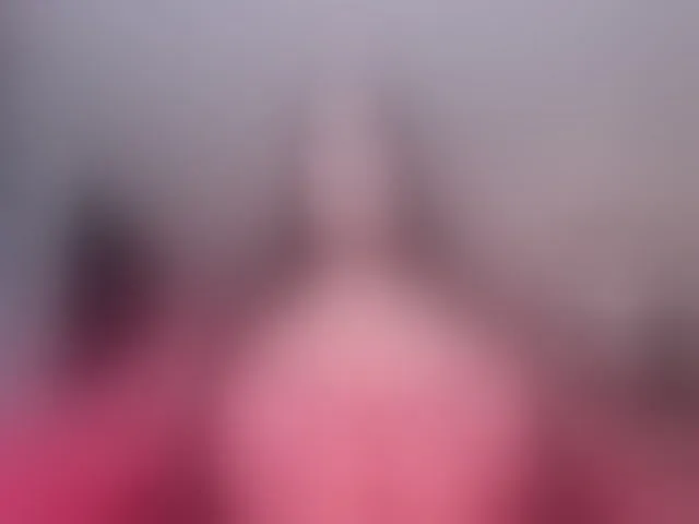 Live sex webcam photo for LeahLombardi #292453100