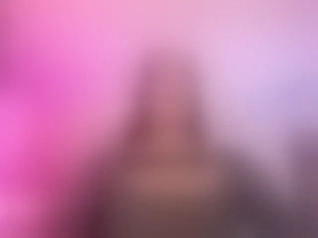 Live sex webcam photo for LeahLombardi #293376813