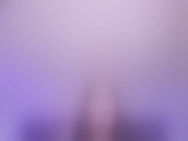Live sex webcam photo for LeahLombardi #293871165