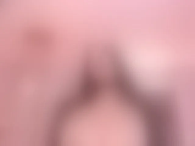 Live sex webcam photo for LeahLombardi #294181172