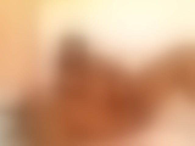 Live sex webcam photo for LeahMarsh #276763495