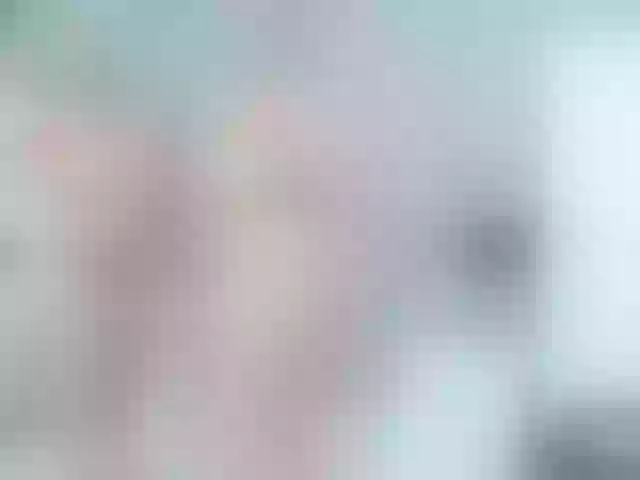 Live sex webcam photo for LeahMillerr #288060662