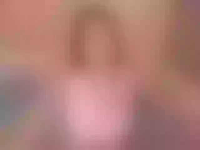 Live sex webcam photo for LeahNovac #291693741