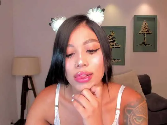 Live sex webcam photo for LeahNovac #291743365