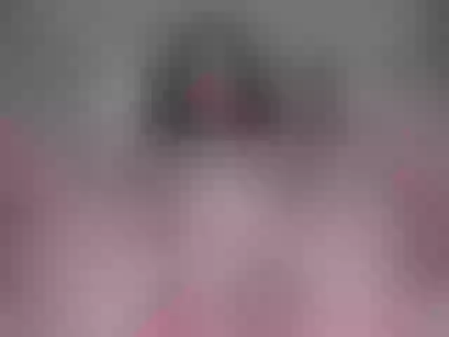 Live sex webcam photo for LeahNovac #292282934