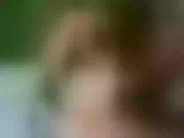 Live sex webcam photo for LeahScott #272032769