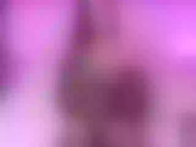 Live sex webcam photo for LeahWest #276284872