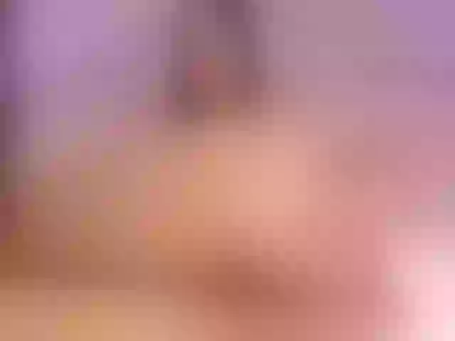 Live sex webcam photo for LeahWest #276509746