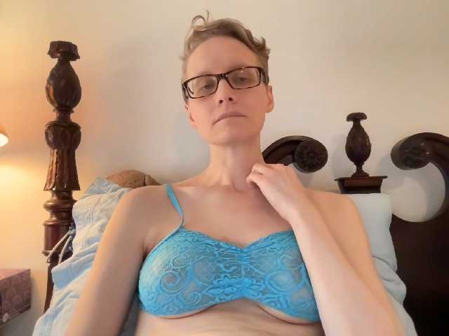 Live sex webcam photo for LeahWilde #273263003