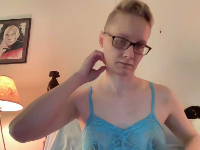 Live sex webcam photo for LeahWilde #273503005