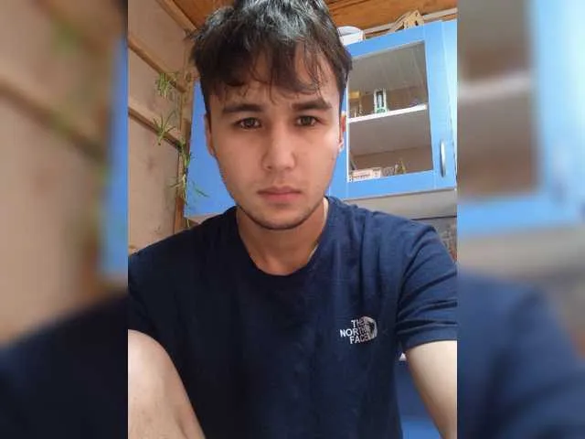 Live sex webcam photo for Ledipan01 #276788007