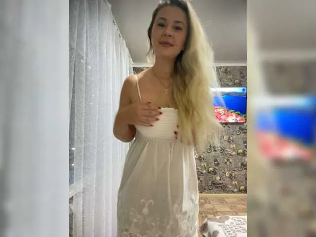 Live sex webcam photo for LedyHard #276350271