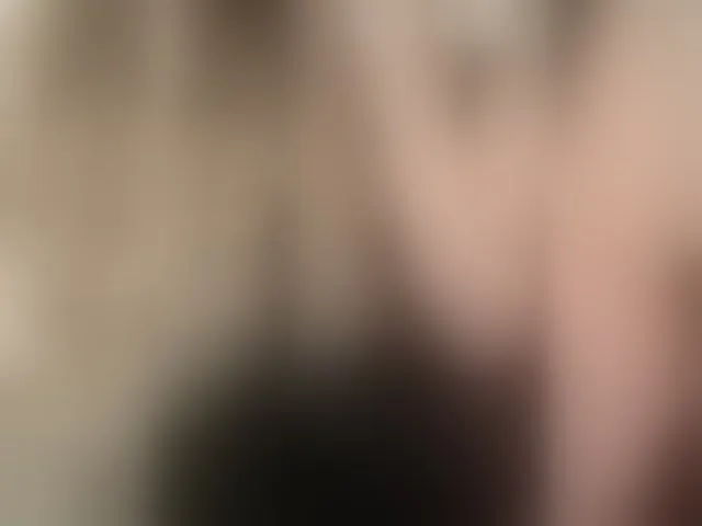Live sex webcam photo for LedyMiya #293265155