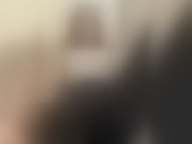 Live sex webcam photo for LedyMiya #293302167