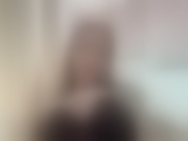 Live sex webcam photo for LedyMiya #294054517