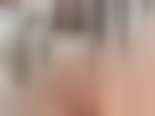 Live sex webcam photo for LedyMiya #294074008