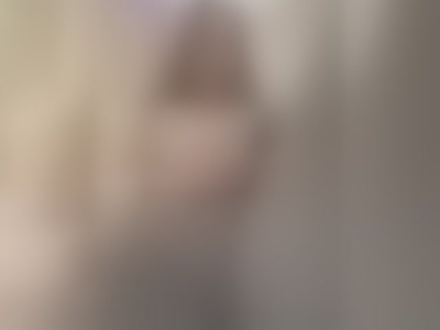Live sex webcam photo for LedyMiya #294302986