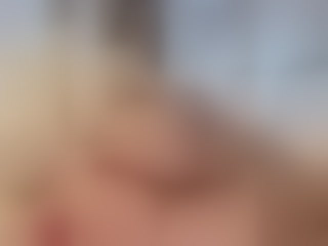 Live sex webcam photo for LedyMiya #294313552