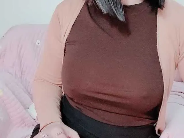 Live sex webcam photo for Lee-haeri #290308045