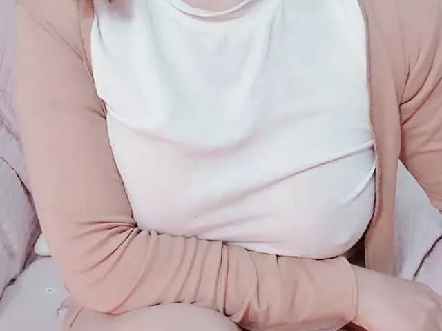 Live sex webcam photo for Lee-haeri #290380866