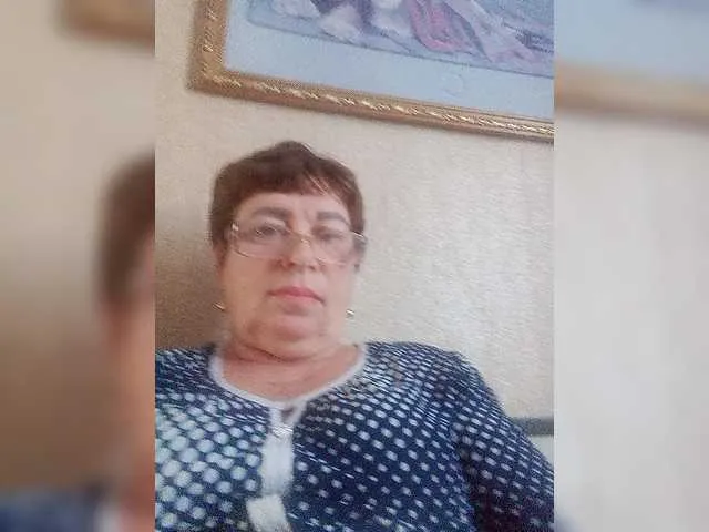 Live sex webcam photo for LeeNel #276877801