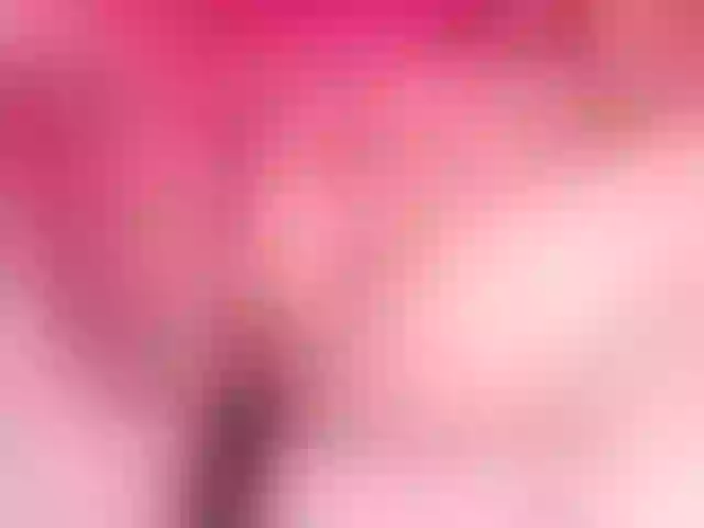 Live sex webcam photo for LeenyLipss #277509448