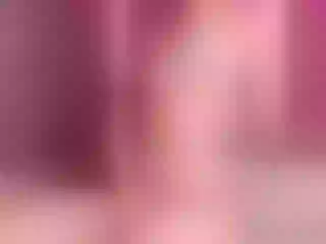 Live sex webcam photo for LeenyLipss #277625187