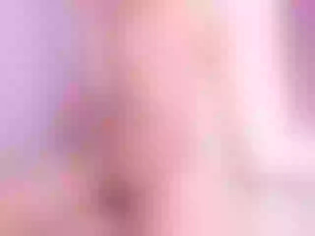 Live sex webcam photo for LeenyLipss #277749615