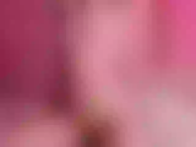 Live sex webcam photo for LeenyLipss #277918210