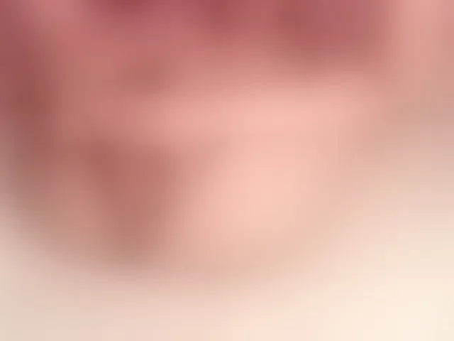 Live sex webcam photo for LeenyLipss #277945445