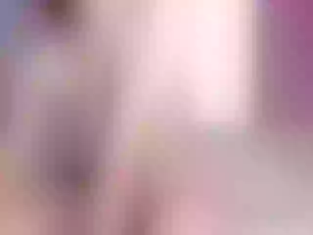 Live sex webcam photo for LeenyLipss #278170816