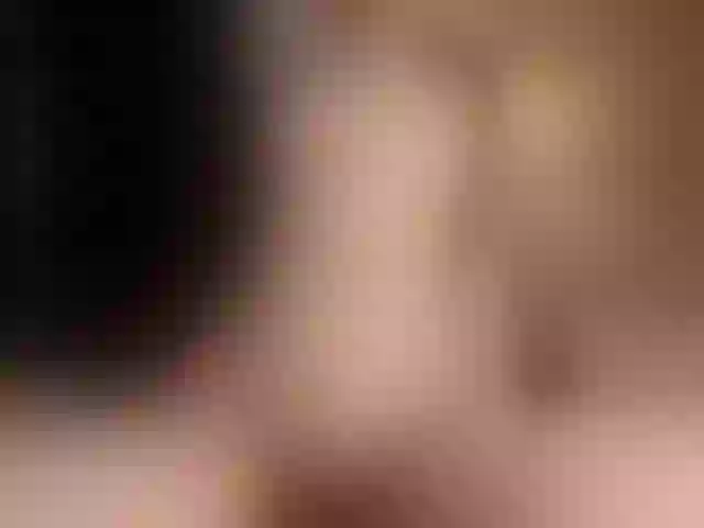 Live sex webcam photo for LeenyLipss #283190166