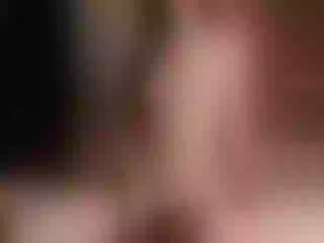Live sex webcam photo for LeenyLipss #289016393