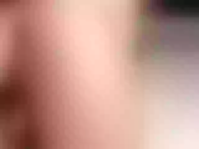 Live sex webcam photo for LeenyLipss #290279507
