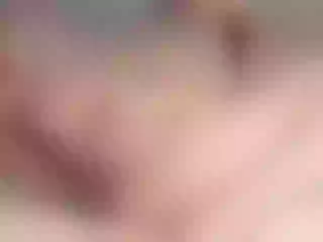 Live sex webcam photo for LeenyLipss #290641315