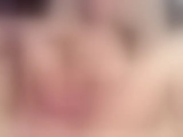 Live sex webcam photo for LeenyLipss #290990401