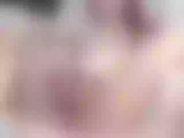 Live sex webcam photo for LeenyLipss #291118221