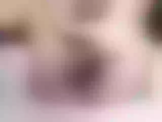 Live sex webcam photo for LeenyLipss #291166369