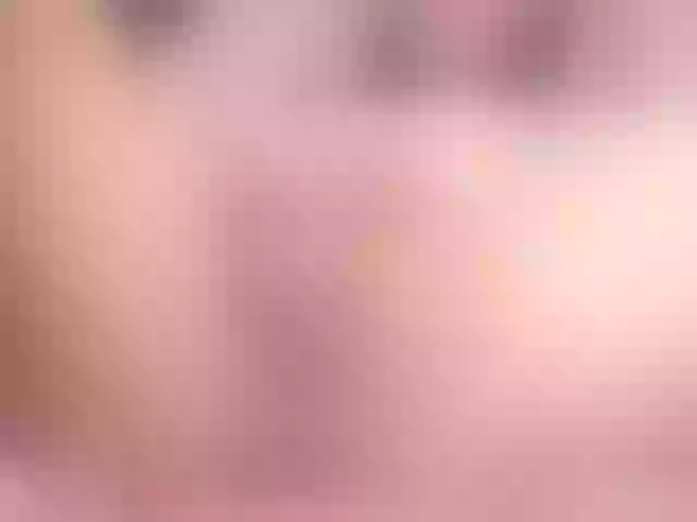 Live sex webcam photo for LeenyLipss #291685853
