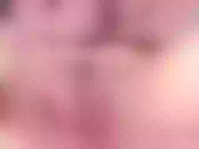 Live sex webcam photo for LeenyLipss #291937766