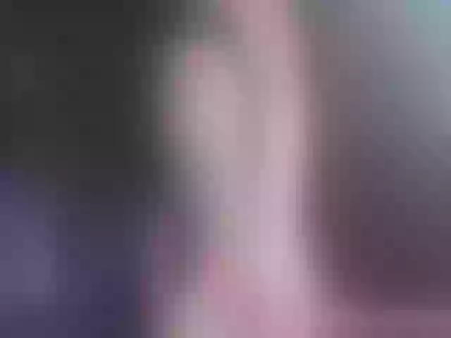 Live sex webcam photo for LeenyLipss #291939399