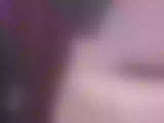 Live sex webcam photo for LeenyLipss #292073185