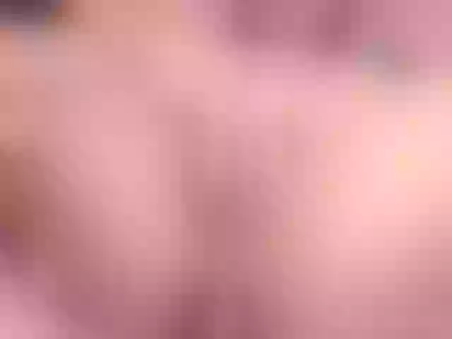 Live sex webcam photo for LeenyLipss #292161182